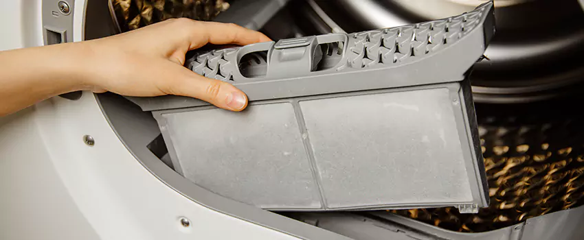 Signs Of A Clogged Dryer Lint Trap in Calexico, California